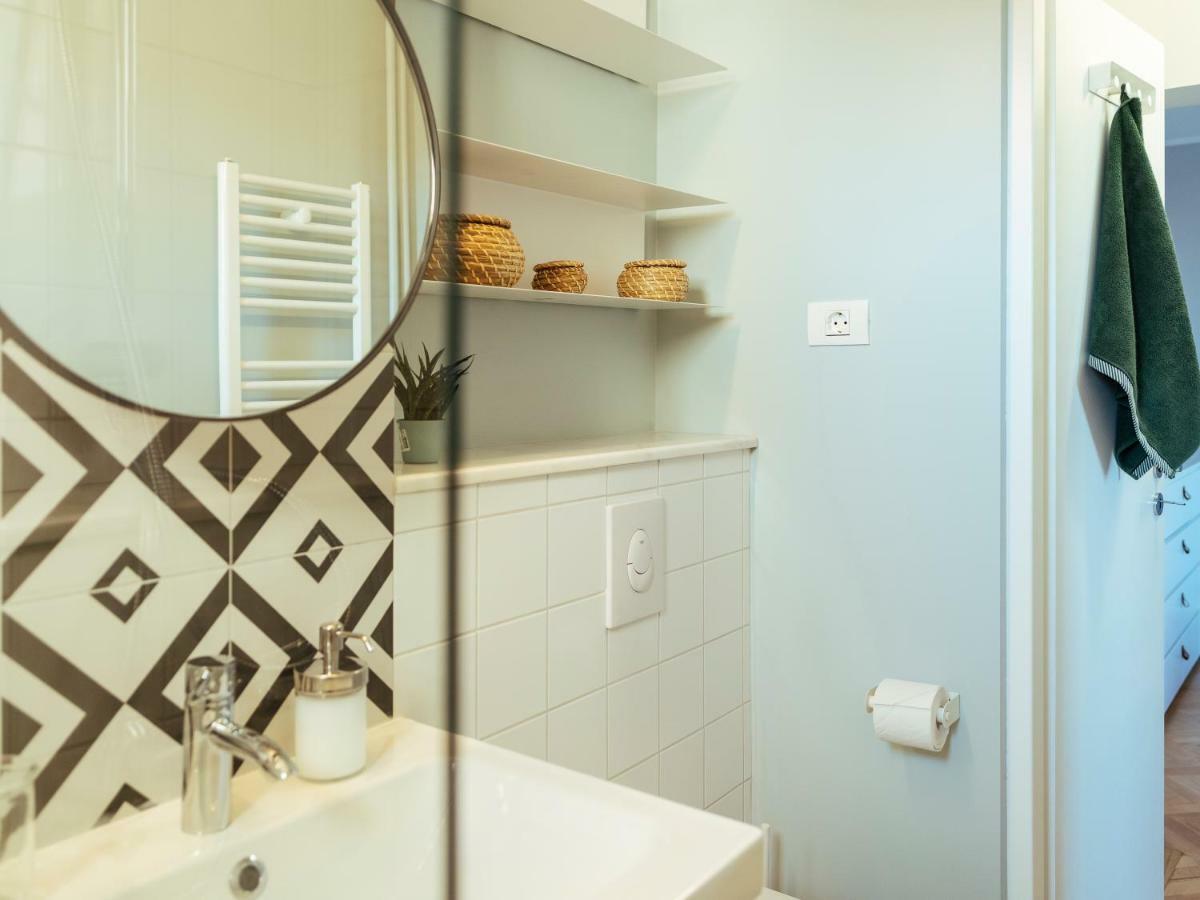 Parklake Design Apartment - Fabulous View - Netflix بوخارست المظهر الخارجي الصورة